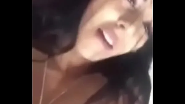 Xxx cu ruby cantareata romanca baga degetele in pizda