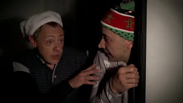 Filme porno iarna cand ninge cu craciunite mos craciun si spiridusi