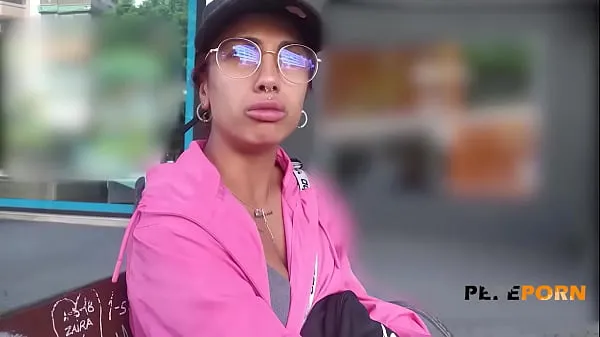 Pizda face dus cu iubitul si se apuca de sex