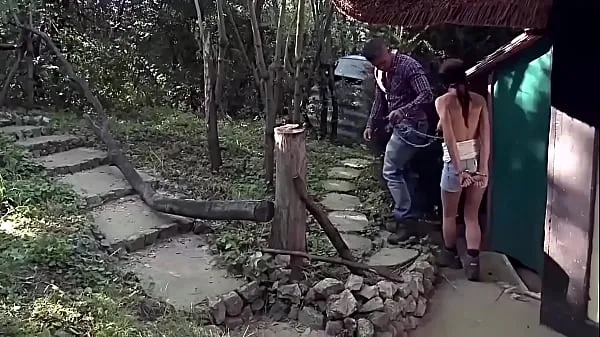 Fata legata este pedepsita si fututa in catuse xxx la tara