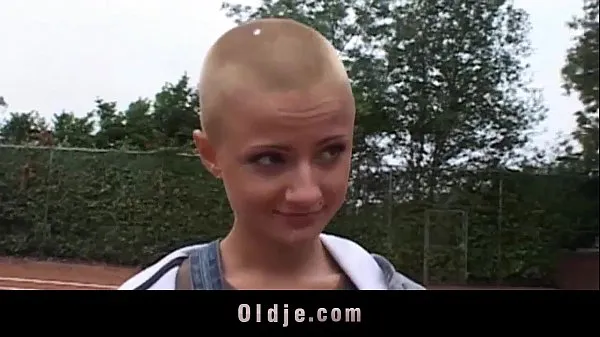 Porno cu tatal ce isi fute fata nebuna