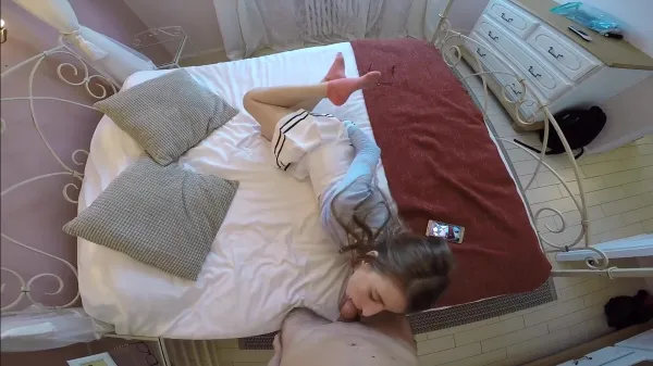 Vine de la scoala eleva si e fututa fortat de fratele ei