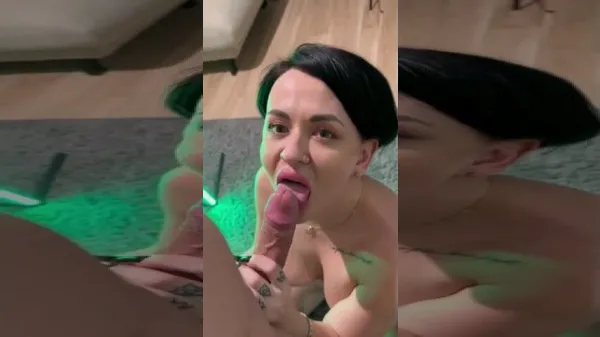 Bruneta superba cu parul scurt adora sa fie fututa capra xxx